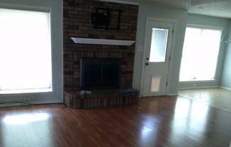 3 beds, 2 baths, $2,100