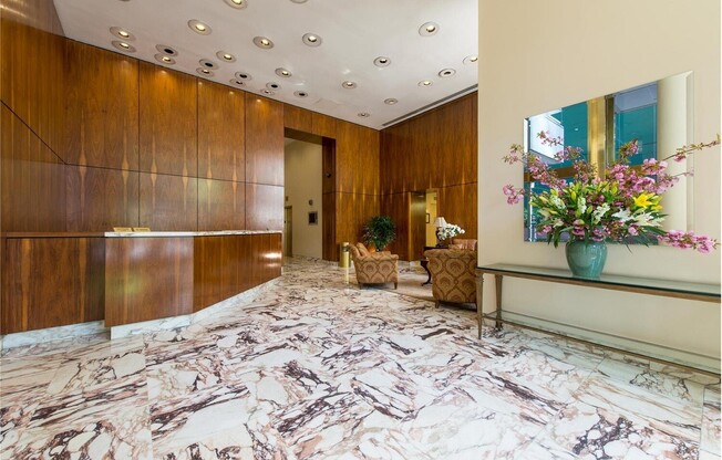 Studio, 1 bath, 400 sqft, $3,300, Unit 10J