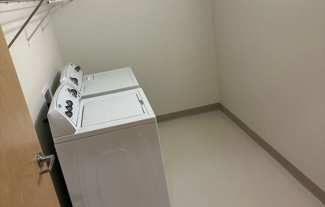 1 bed, 1 bath, 600 sqft, $1,045, Unit 305