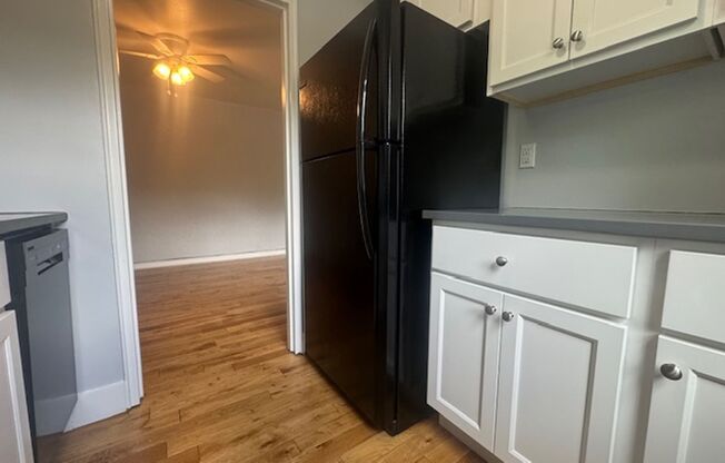 1 bed, 1 bath, 600 sqft, $1,399, Unit 5631 Rippey St. #A2