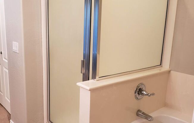 2 beds, 2 baths, $1,895