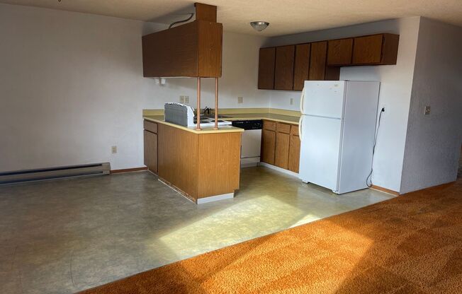 2 beds, 1 bath, 712 sqft, $850, Unit 30