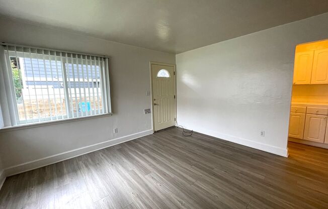 1 bed, 1 bath, 432 sqft, $2,395, Unit 1633