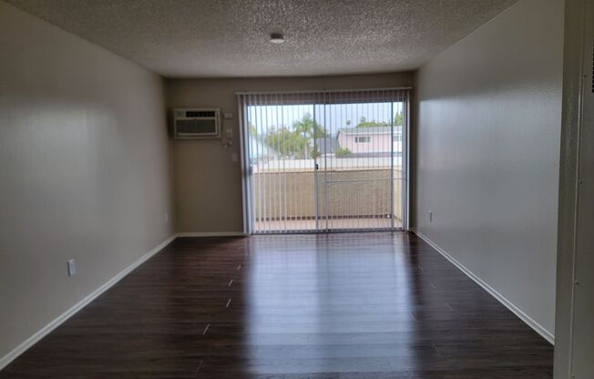 1 bed, 1 bath, 713 sqft, $2,025, Unit A073