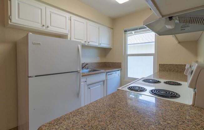 1 bed, 1 bath, 592 sqft, $1,365, Unit 104