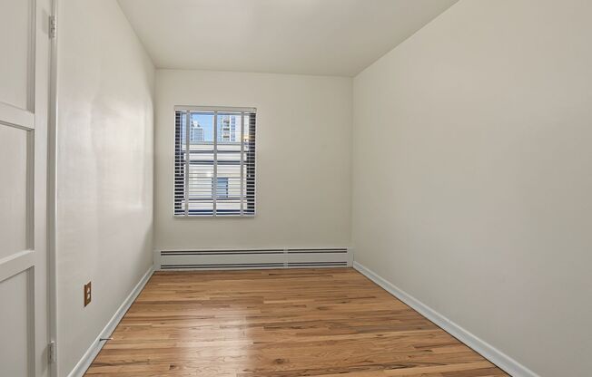 2 beds, 1 bath, 792 sqft, $1,985, Unit B408
