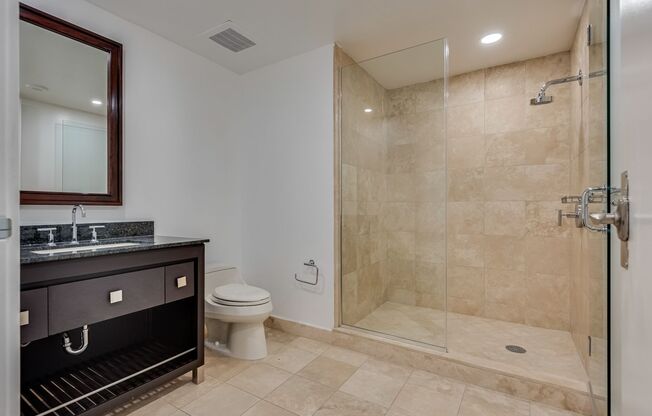 3 beds, 5 baths, $18,975, Unit # 4305