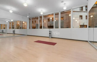 1 bed, 1 bath, 832 sqft, $6,300, Unit 18C