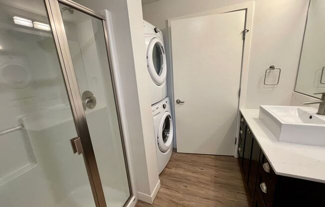 Studio, 1 bath, 430 sqft, $1,777, Unit Unit 312
