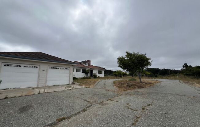 Coastal Retreat with Ocean & Valley Views – 4-Bedroom, 2-Bath Home in La Selva Beach