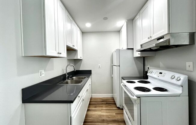 1 Bedroom 1 Full Bathroom