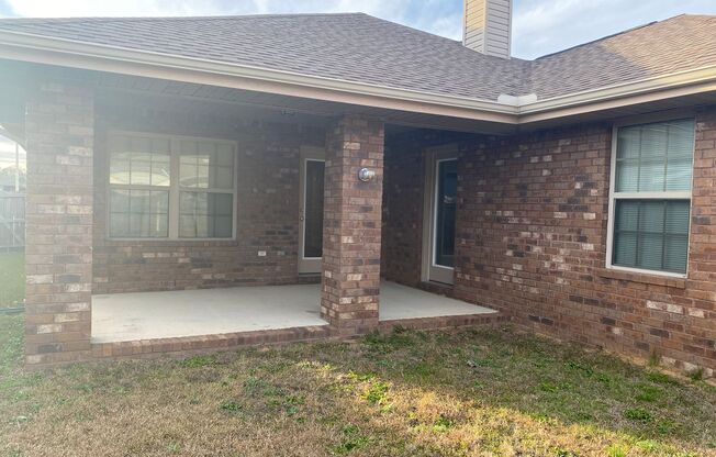 3 beds, 2 baths, $1,900