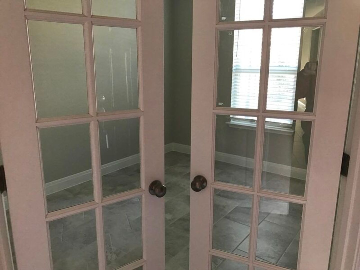 Beautiful 4 Bedroom/2 Bath Home Available in Carmel Creek!