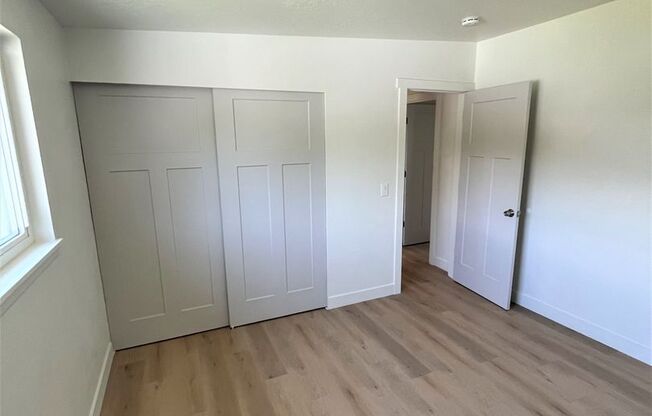 2 beds, 1 bath, $2,200