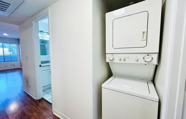 1 bed, 1 bath, $2,495, Unit 103