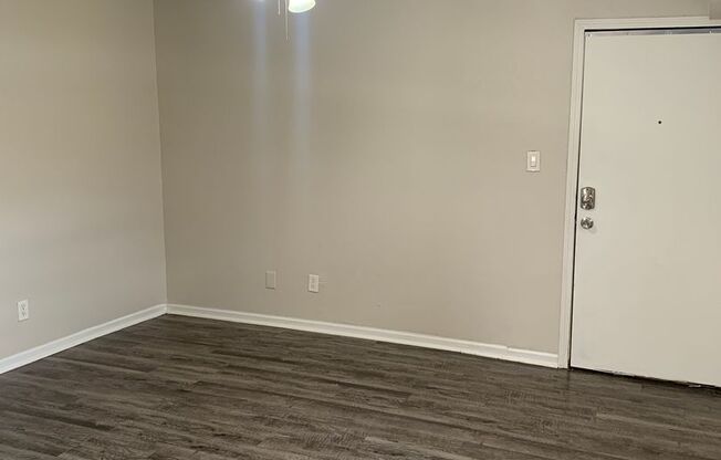 2 beds, 1 bath, 825 sqft, $875, Unit 6124-A