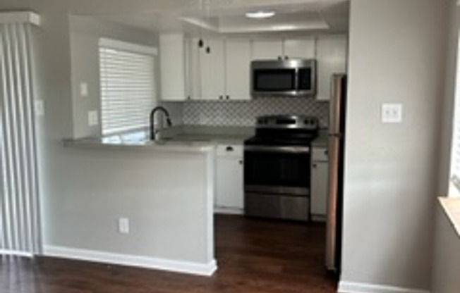 2 beds, 1 bath, 750 sqft, $1,350, Unit 1310