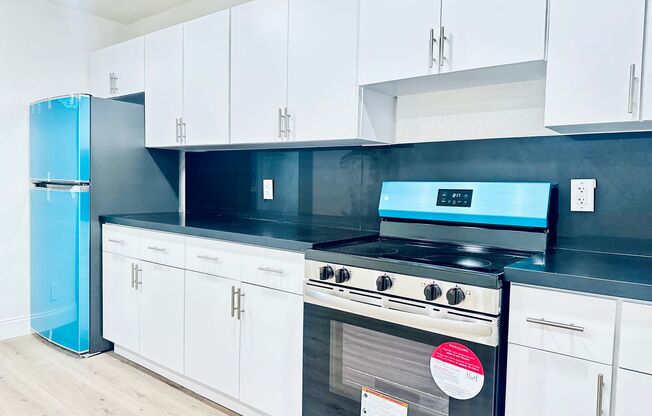 1 bed, 1 bath, $1,900, Unit 1600-307