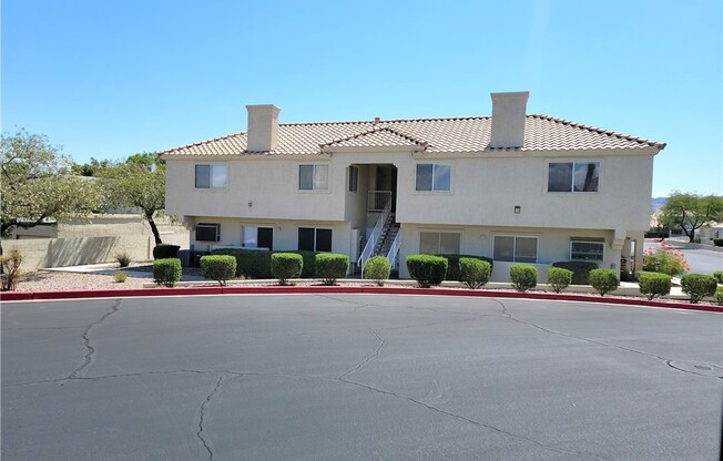 639 ANNE LN