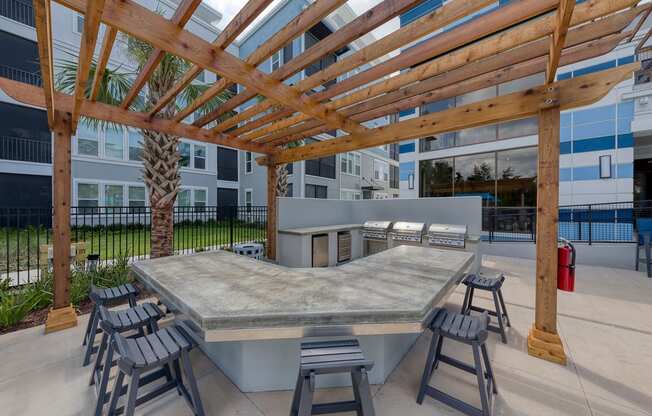 Ciel Luxury Apartments | Jacksonville, FL | Outdoor Kitchen