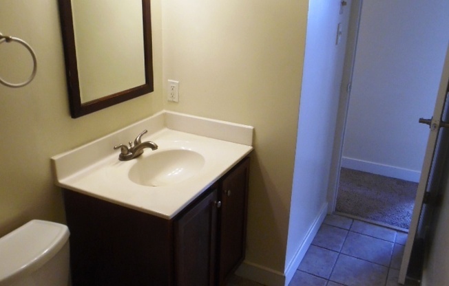 2 beds, 1 bath, 760 sqft, $1,800, Unit 1-0610