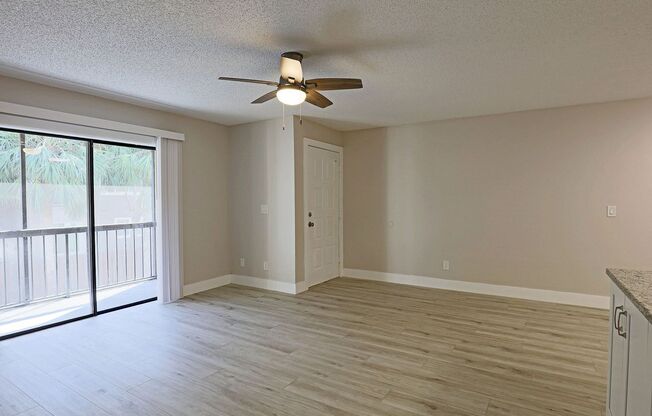 1 bed, 1 bath, 810 sqft, $1,400, Unit 5305 Summerlin Rd #516 Fort Myers, Fl 33919