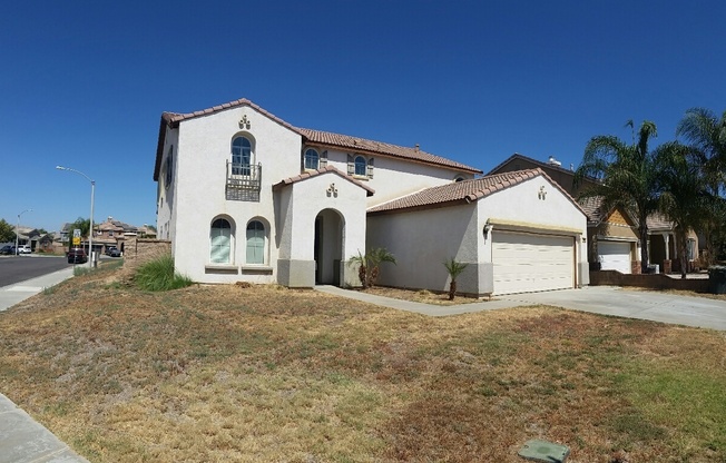 4 Bedroom / 4 Bathroom Perris Home