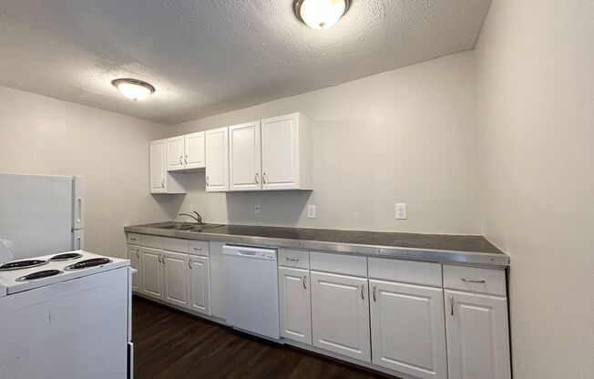 1 bed, 1 bath, $750, Unit SC512