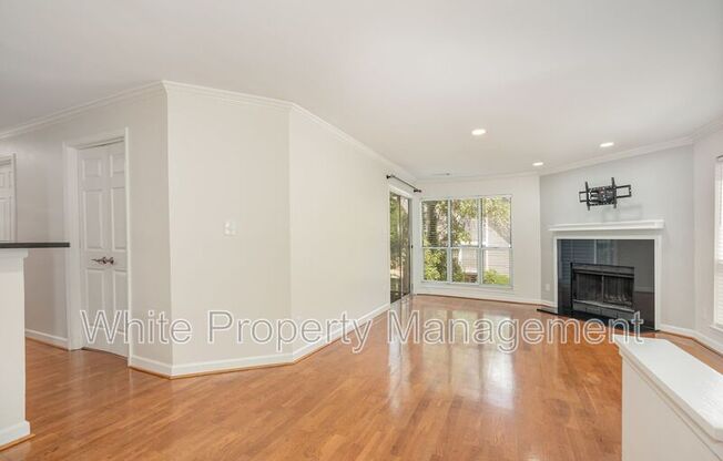 2516 Cranbrook Lane #7