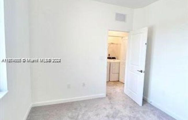 3 beds, 2.5 baths, $3,500, Unit # 20630