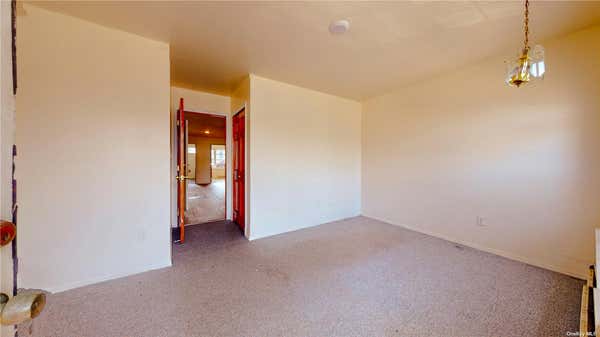 3 beds, 1 bath, 1,173 sqft, $3,200