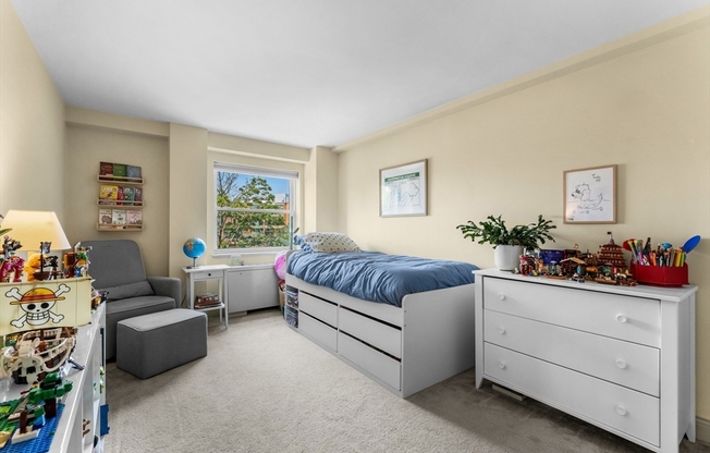 2 beds, 2 baths, 950 sqft, $3,800, Unit 512