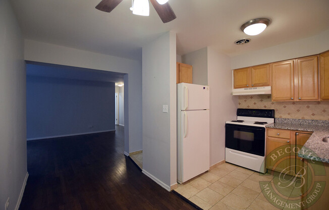 1 bed, 1 bath, 700 sqft, $1,750, Unit 304