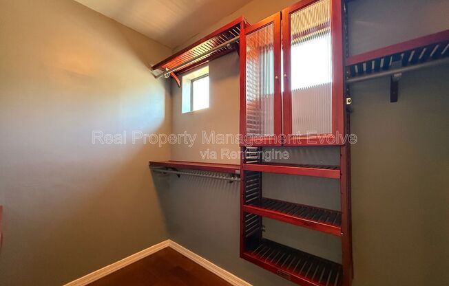 2 beds, 2 baths, 1,238 sqft, $2,175, Unit Unit 2015