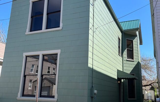 1830 Pearl Street