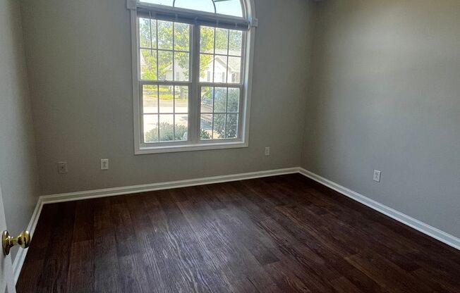 Paddock Place Apartments