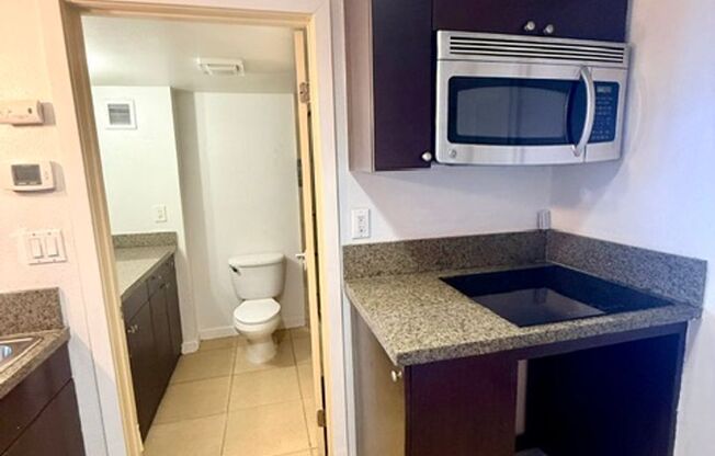 1 bed, 1 bath, $1,600, Unit # 1103