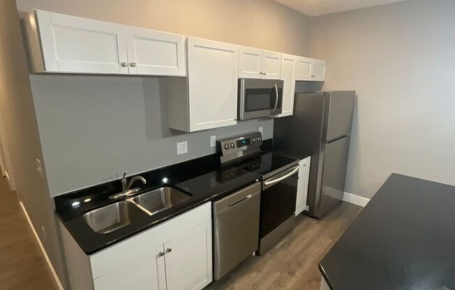 5 beds, 3.5 baths, 1,554 sqft, $5,940, Unit 705 N. Lincoln St