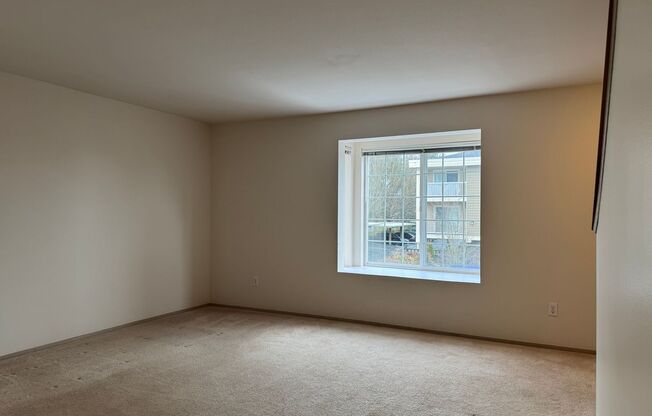 CLICK "REQUEST A TOUR" NOW!