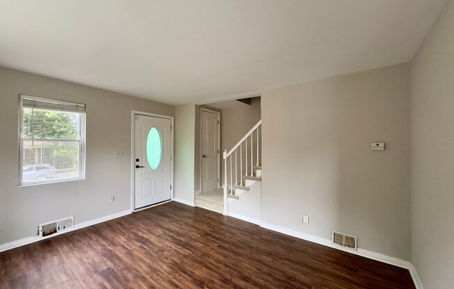 Charming 2BD/1BA Townhome in Grove Park, MD!