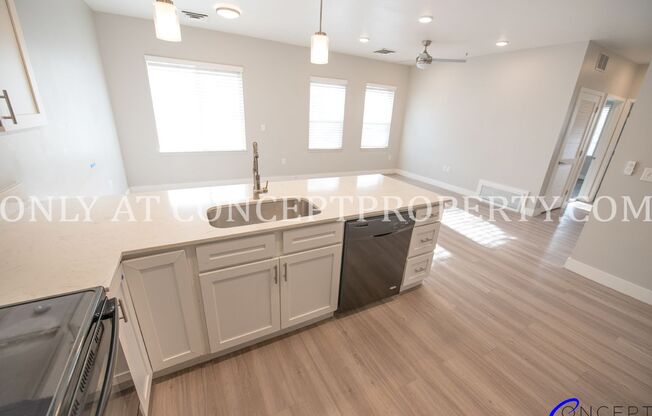 2 beds, 1 bath, 996 sqft, $1,349, Unit 102