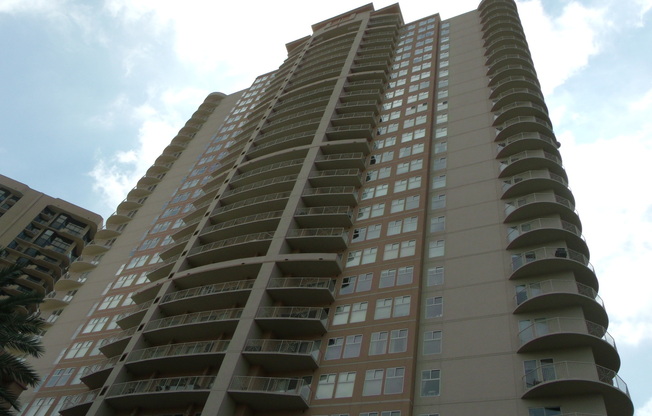Stunning Galleria High-Rise on the 18th Floor