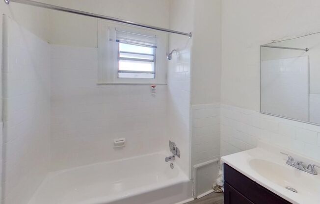 2 beds, 1 bath, 764 sqft, $1,649, Unit 1301-71