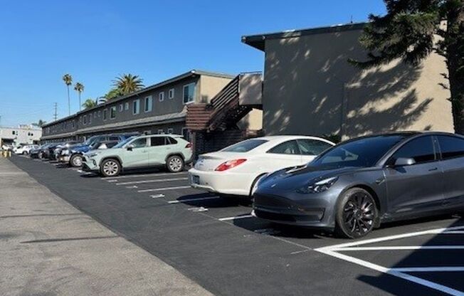 1 bed, 1 bath, 650 sqft, $1,995, Unit 31