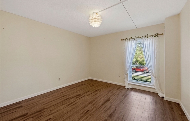 2 beds, 2 baths, 1,164 sqft, $3,575, Unit 221