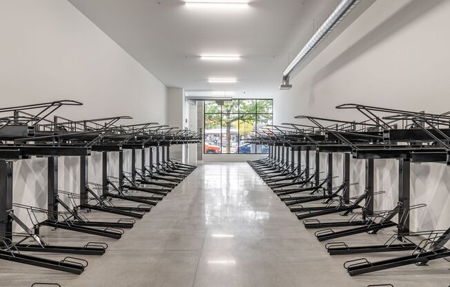 Studio, 1 bath, 320 sqft, $1,185, Unit 635