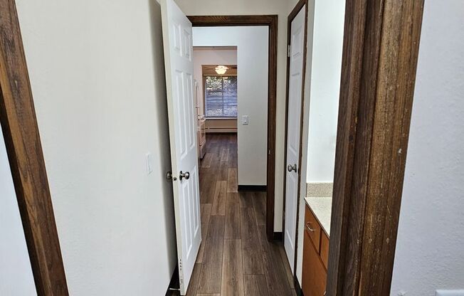 2 beds, 2 baths, 960 sqft, $1,025, Unit 21 - 107