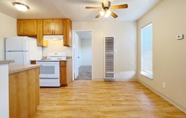 1 bed, 1 bath, $2,095, Unit Unit 12