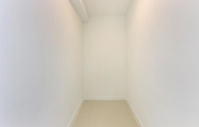 1 bed, 1 bath, 851 sqft, $2,055