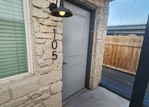 3503 Harmon Ave. Unit #105